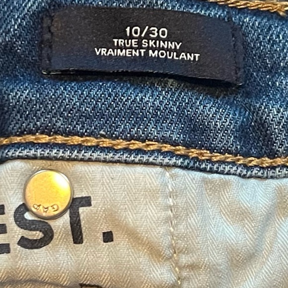 GAP True Skinny High Rise Distressed Tinted Medium Wash Crop Ankle Jeans Size 10 - Picture 6 of 8